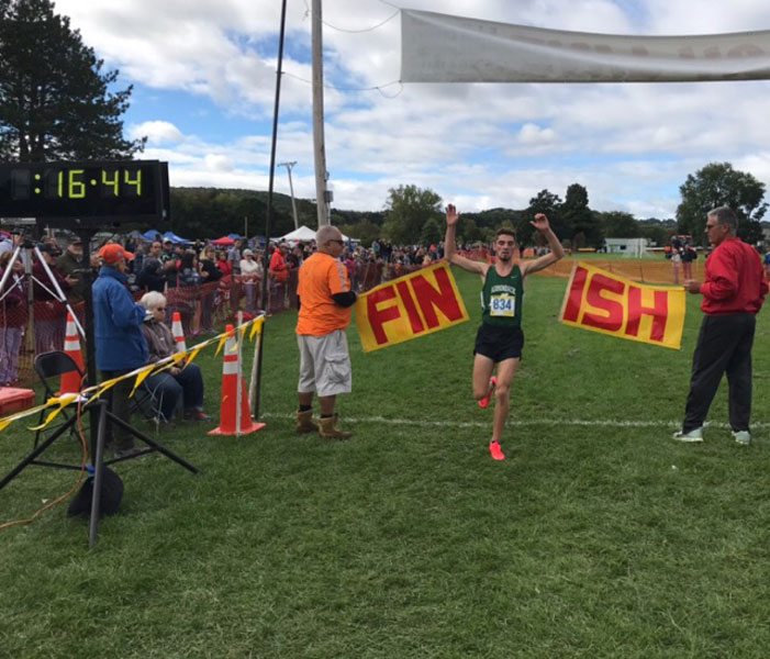 Image of the Bill DeLude Boys Varsity race winner Tyler Fauvelle from Adirondack